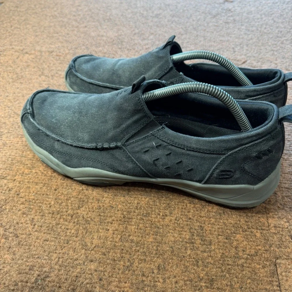 Skechers Classic Fit Air-Cooled Memory Foam Black Canvas‎ Slip On Shoes Mens 11